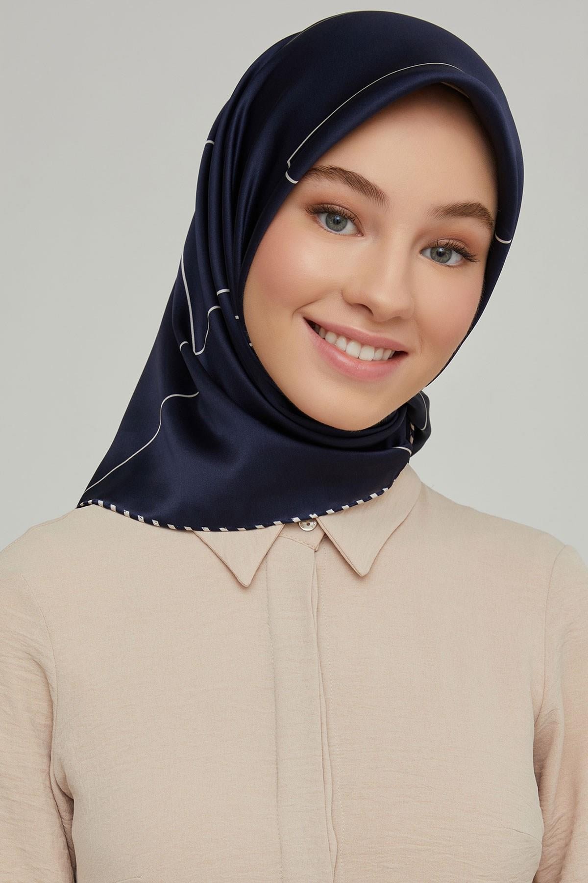 Armine Nostalji Serisi İpek Sura Eşarp 8655DS-05