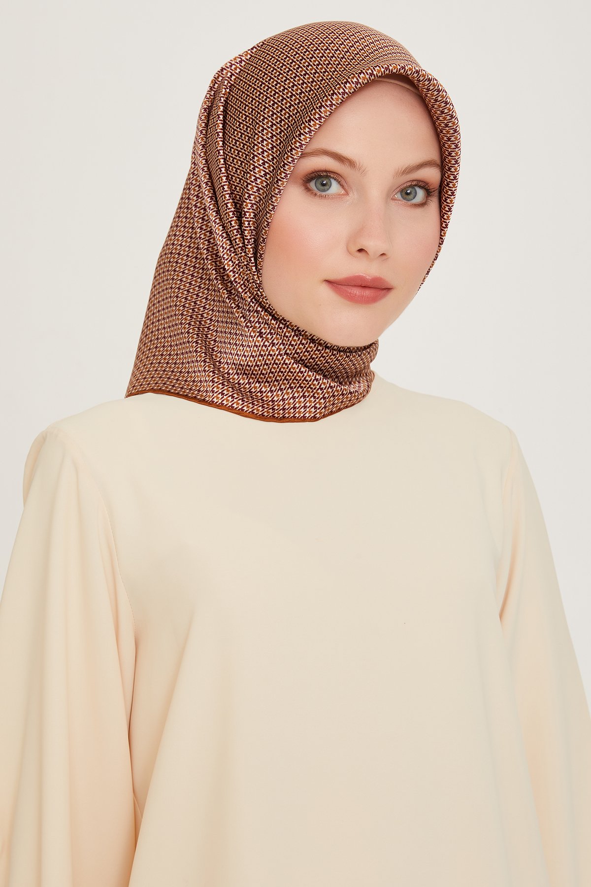 Armine İpek Twill Eşarp 9210D-32