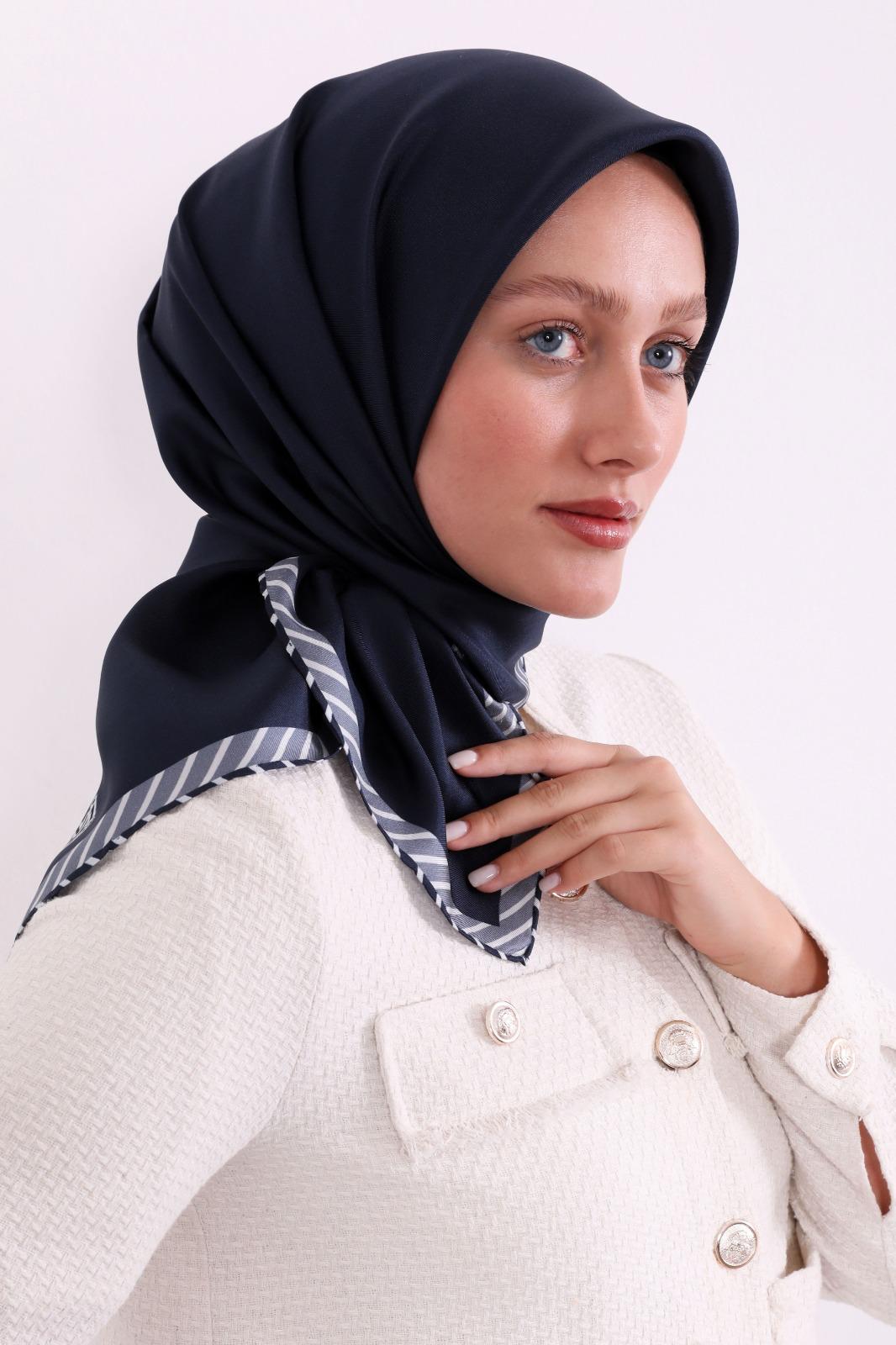 Levidor Twill İpek Eşarp LD4166