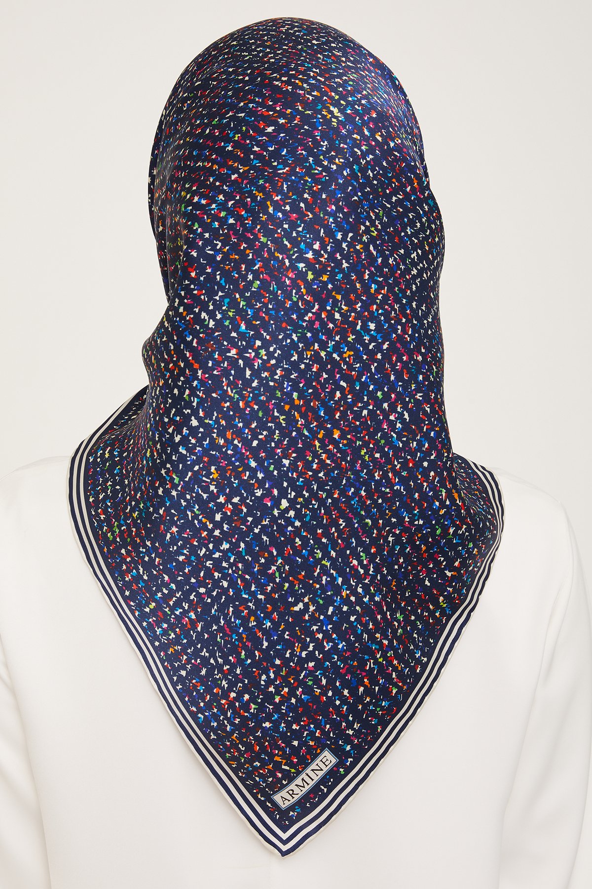 Armine Nostalji Serisi İpek Twill Eşarp 9013D-10