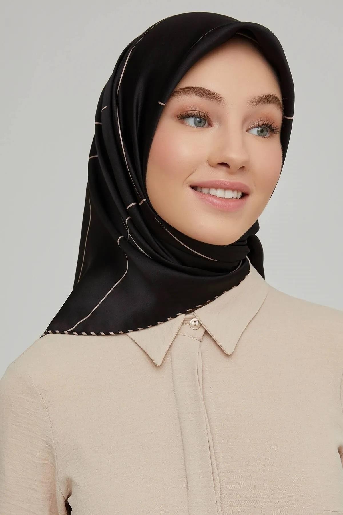 Armine Nostalji Serisi İpek Sura Eşarp 8655DS-01