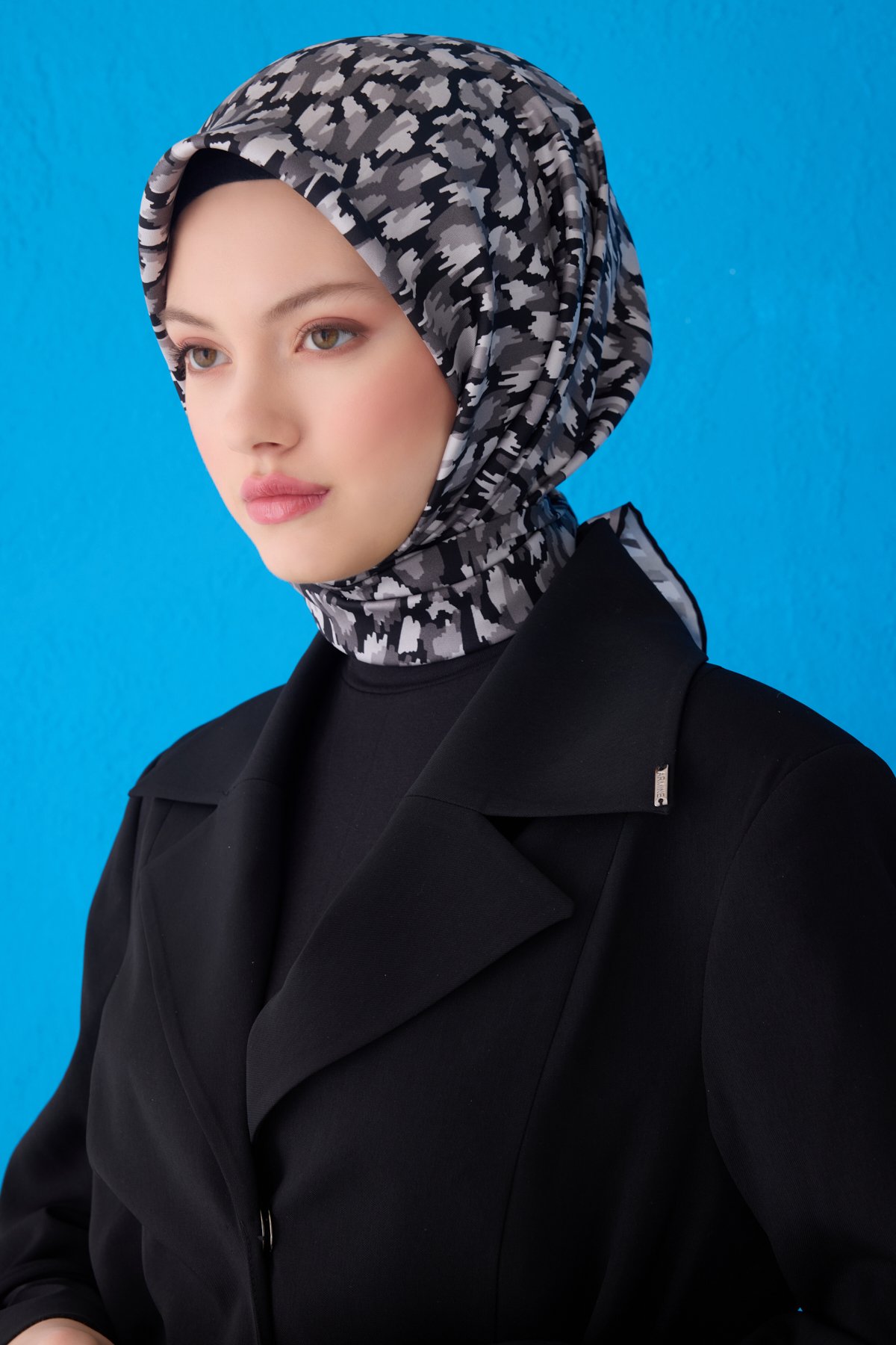 Belli Twill İpek Eşarp 4103D - Siyah-Gri-84