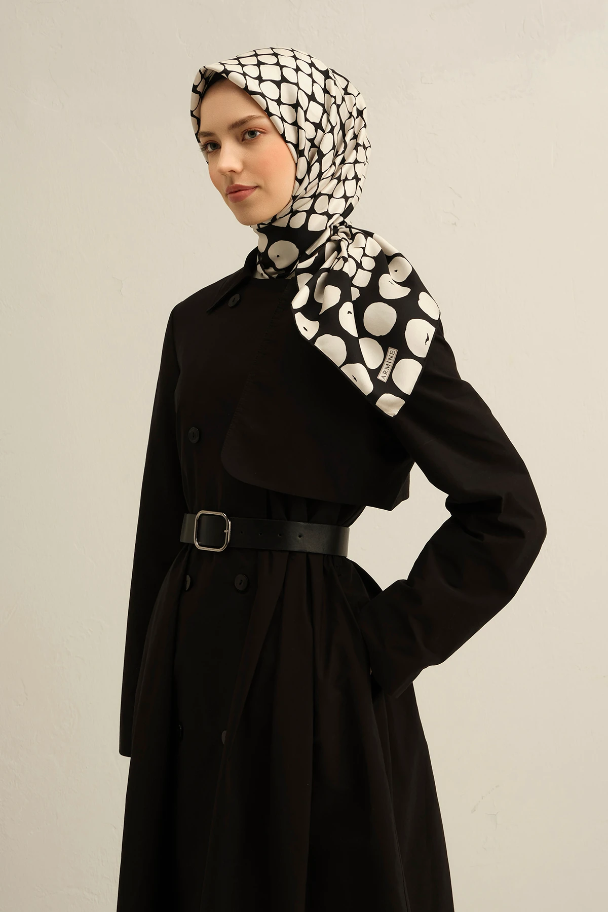 Armine Twill İpek Eşarp 9354D - Beyaz - Siyah