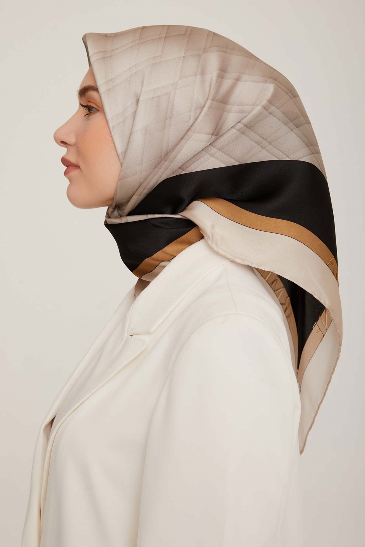 Armine İpek Eşarp Nostalji Twill 8813D-01