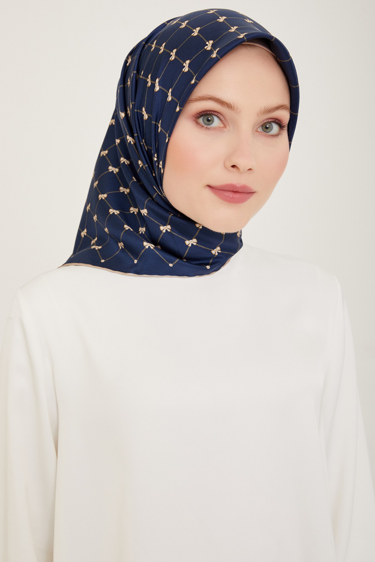 Belli Twill İpek Eşarp 4006D- - Lacivert-03
