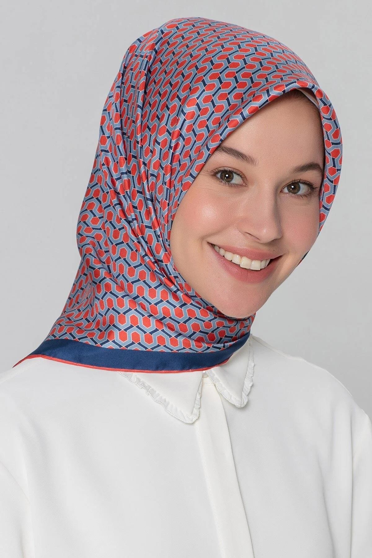 Armine Nostalji Serisi Sura İpek Eşarp 8401DS-31
