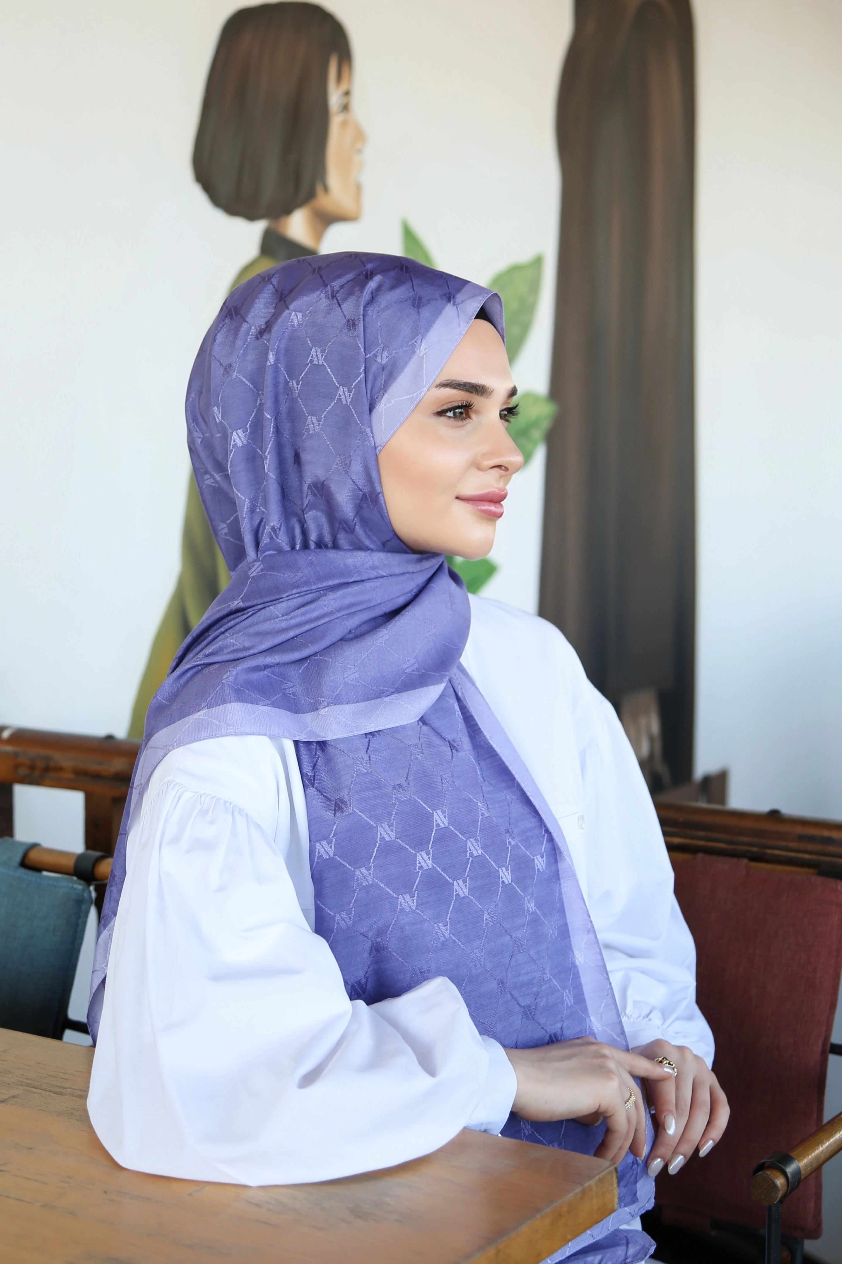 Armine Trend Monogram Şal 2