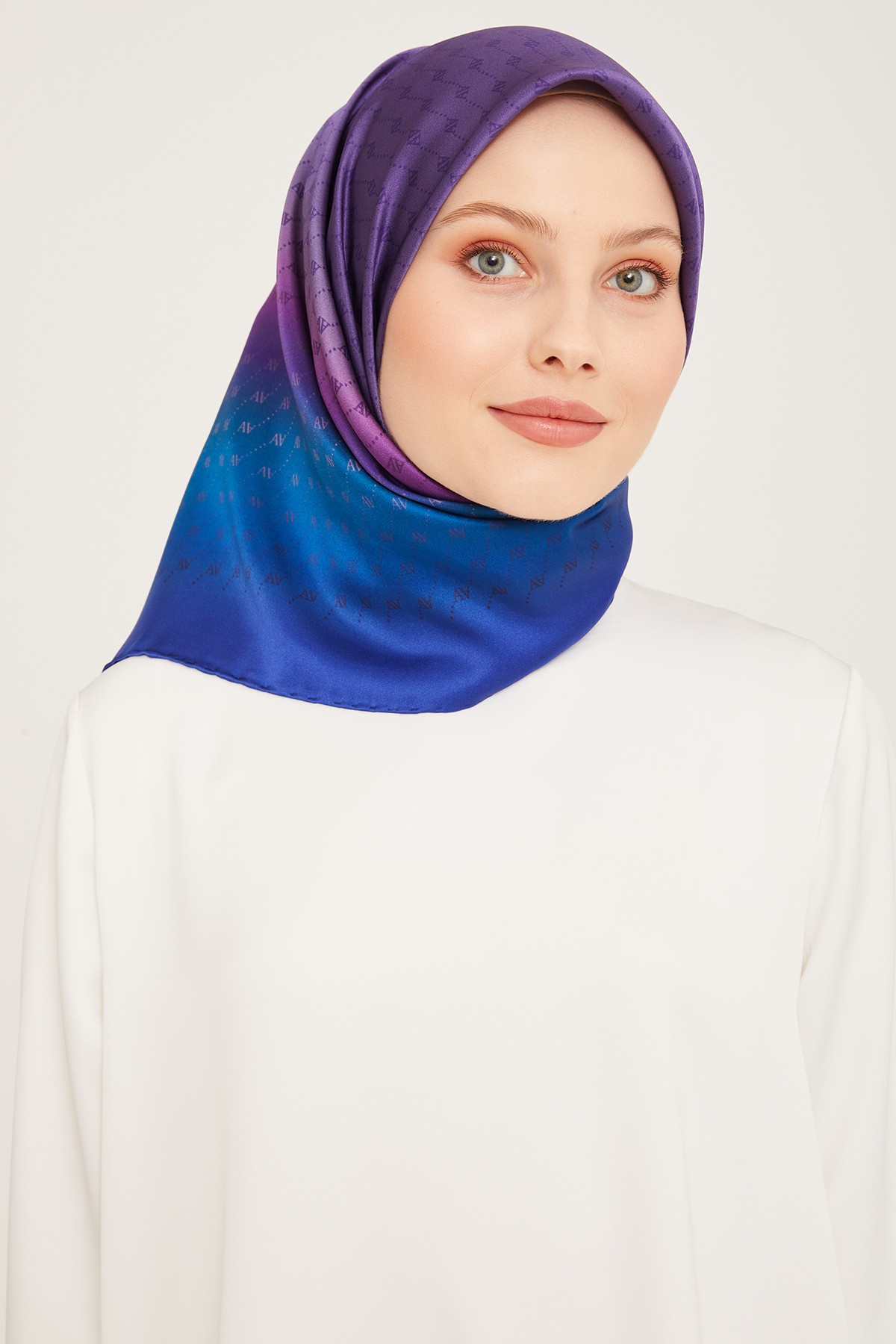Armine Nostalji Serisi İpek Sura Eşarp 9003DS-09