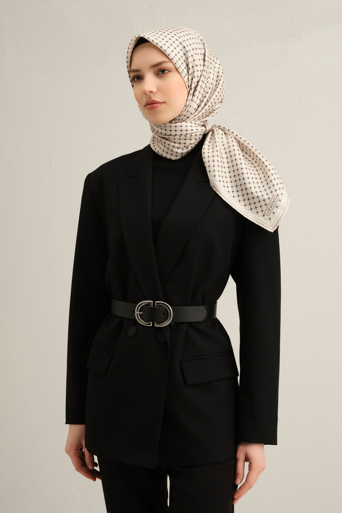 Armine Twill İpek Eşarp 9345D - Krem - Siyah