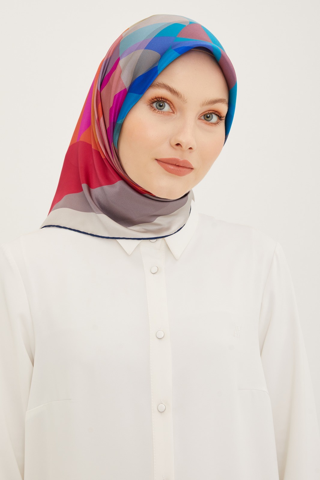Armine İpek Eşarp Nostalji Sura 8901DS-01