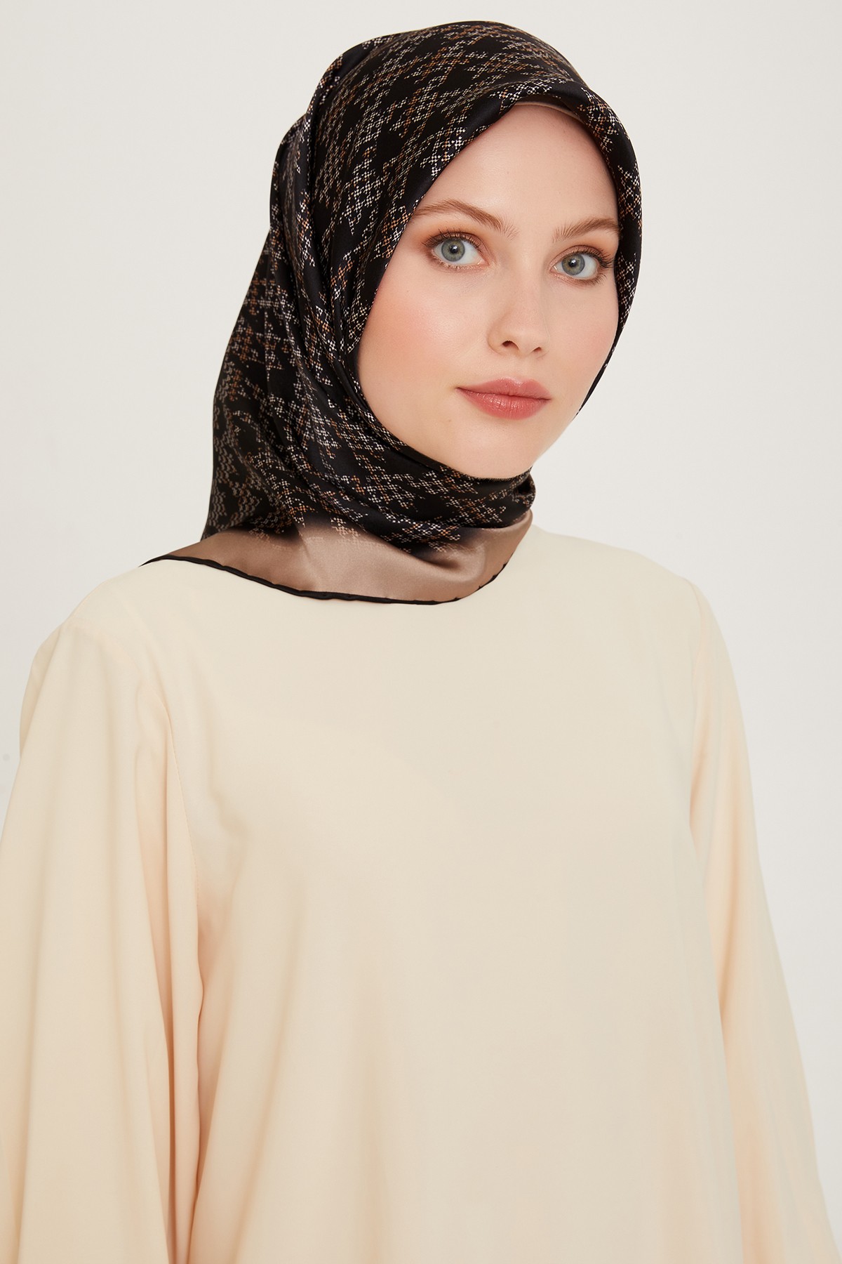 Armine İpek Twill Eşarp 9239D-81