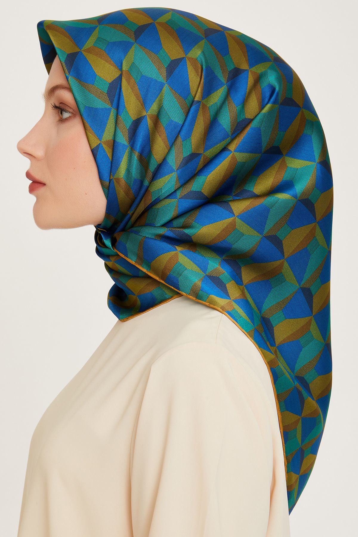 Armine Nostalji Serisi İpek Sura Eşarp 9204DS-33