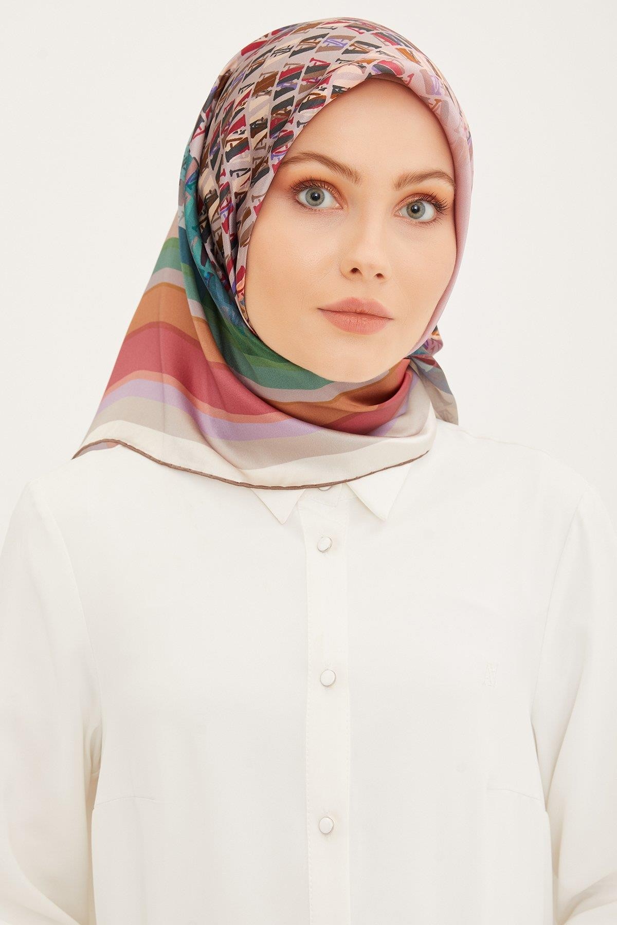 Armine İpek Eşarp Nostalji Sura 8934DS-02