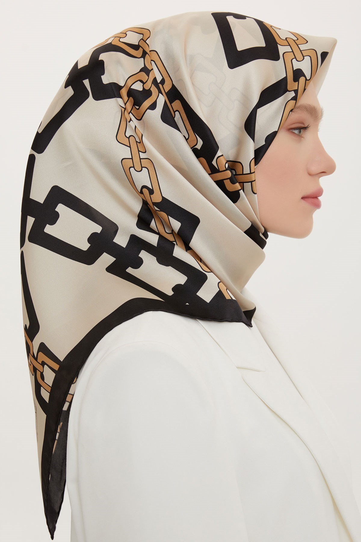 Armine Nostalji Serisi İpek Twill Eşarp 8736D-01