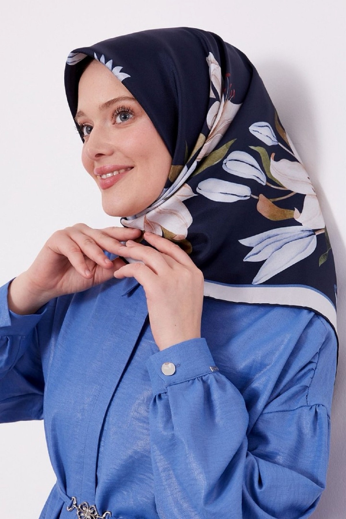 Levidor Trend Twill Eşarp LDT281 - 02-Lacivert-Krem-Gök Mavisi