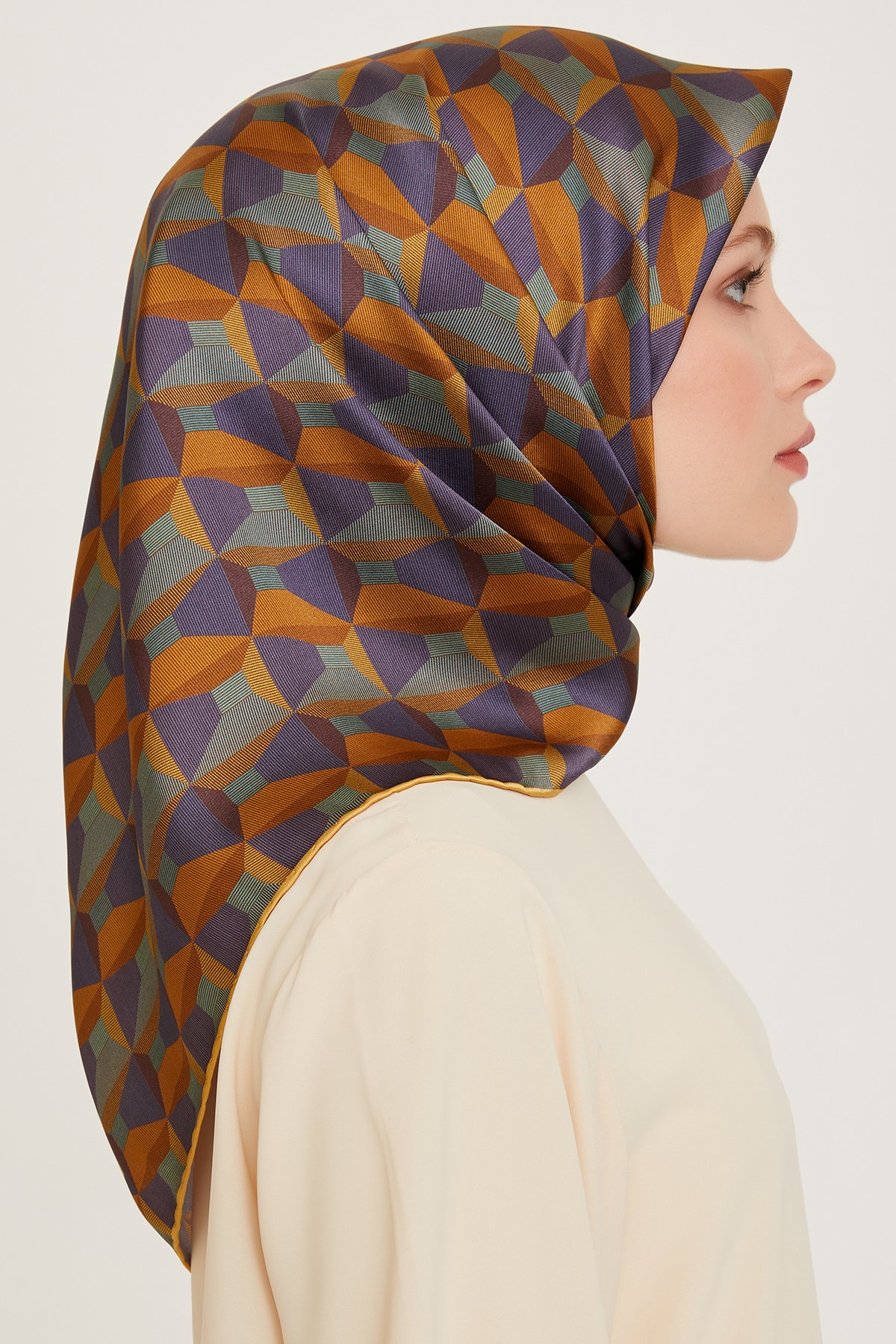 Armine Nostalji Serisi İpek Twill Eşarp 9204D-39