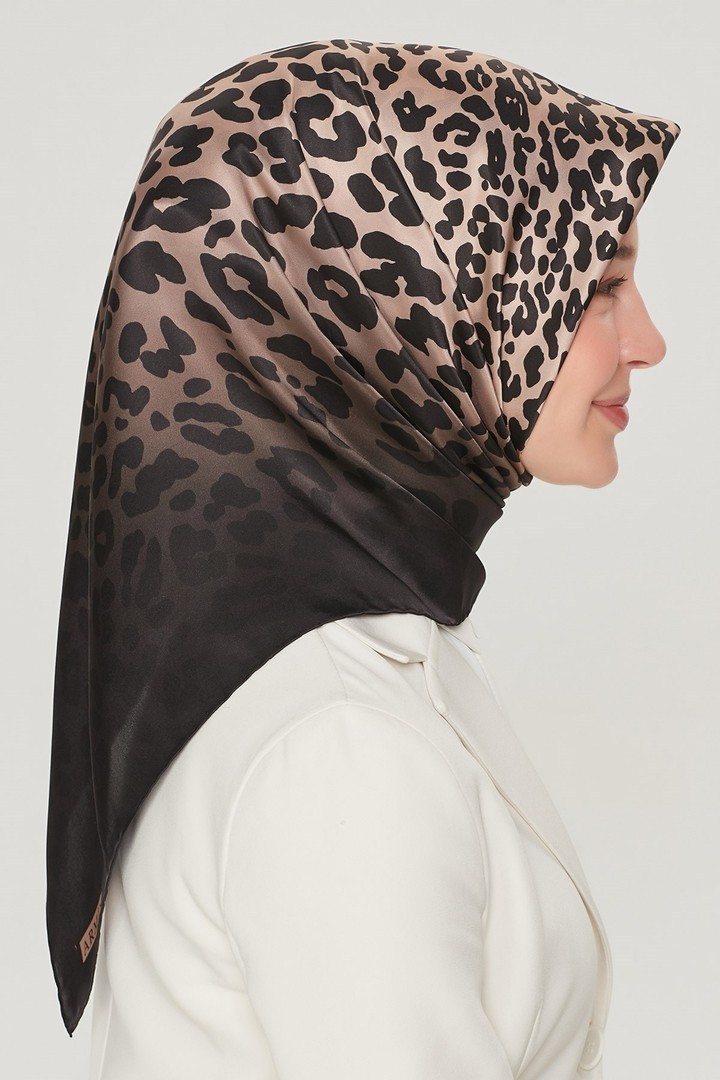 Armine Nostalji Serisi İpek Twill Eşarp 8550D-44