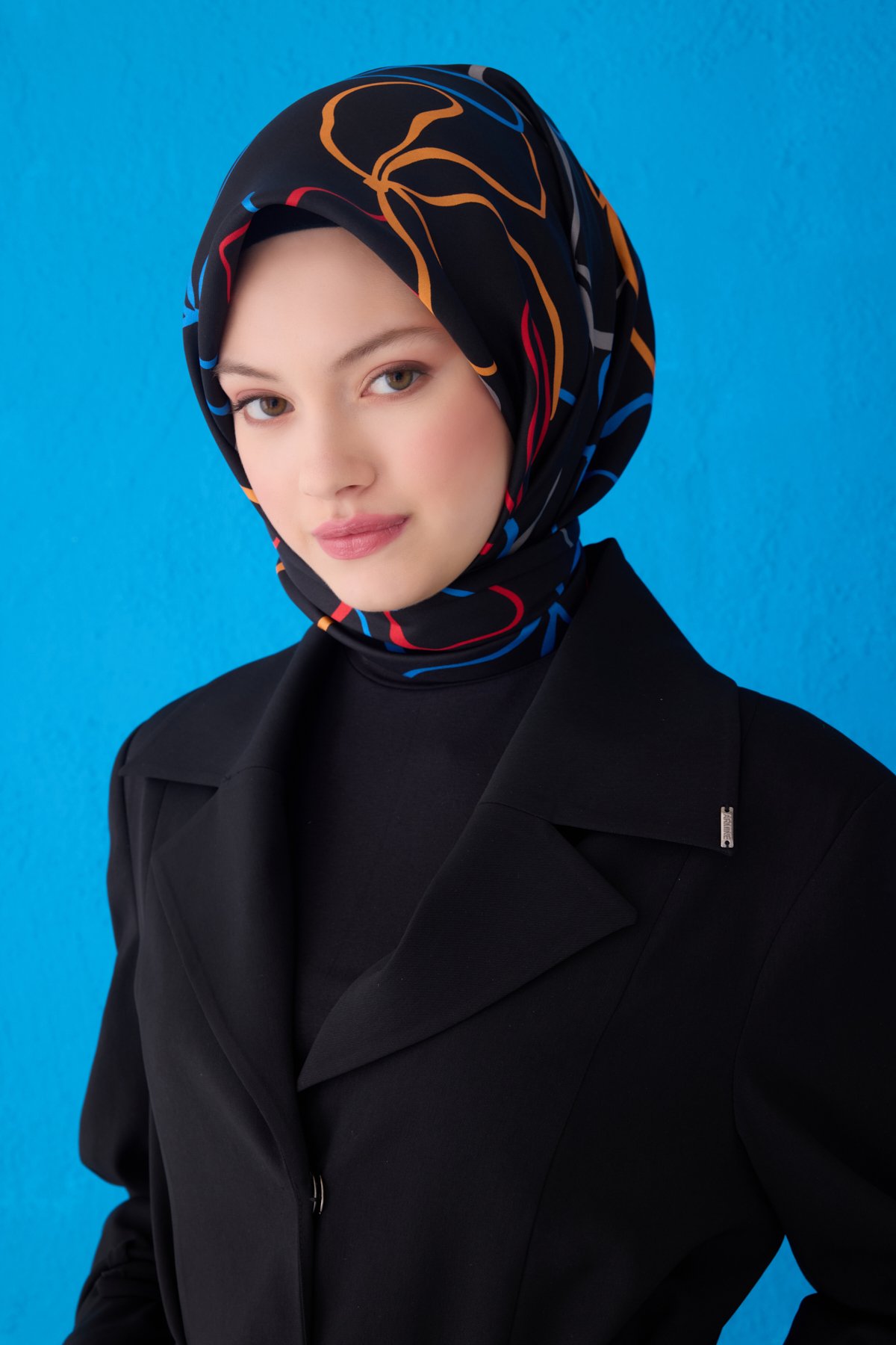Belli Twill İpek Eşarp 4113D - Siyah -Çok Renkli