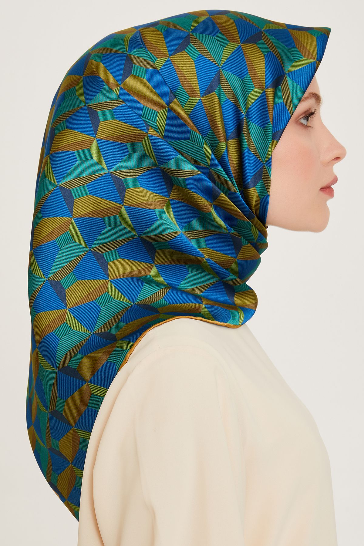 Armine Nostalji Serisi İpek Sura Eşarp 9204DS-33