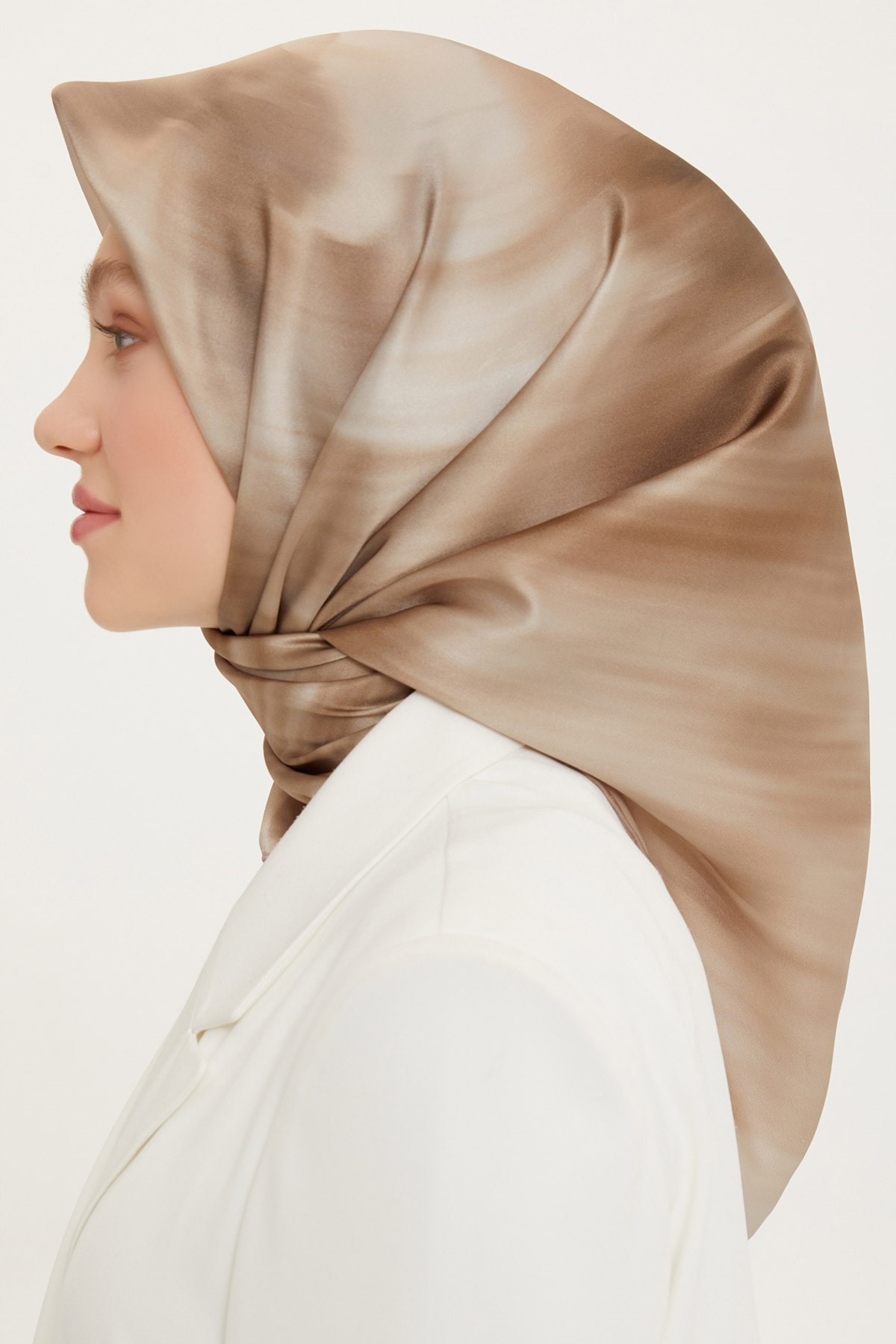Armine Nostalji Serisi İpek Twill Eşarp 8734D-53