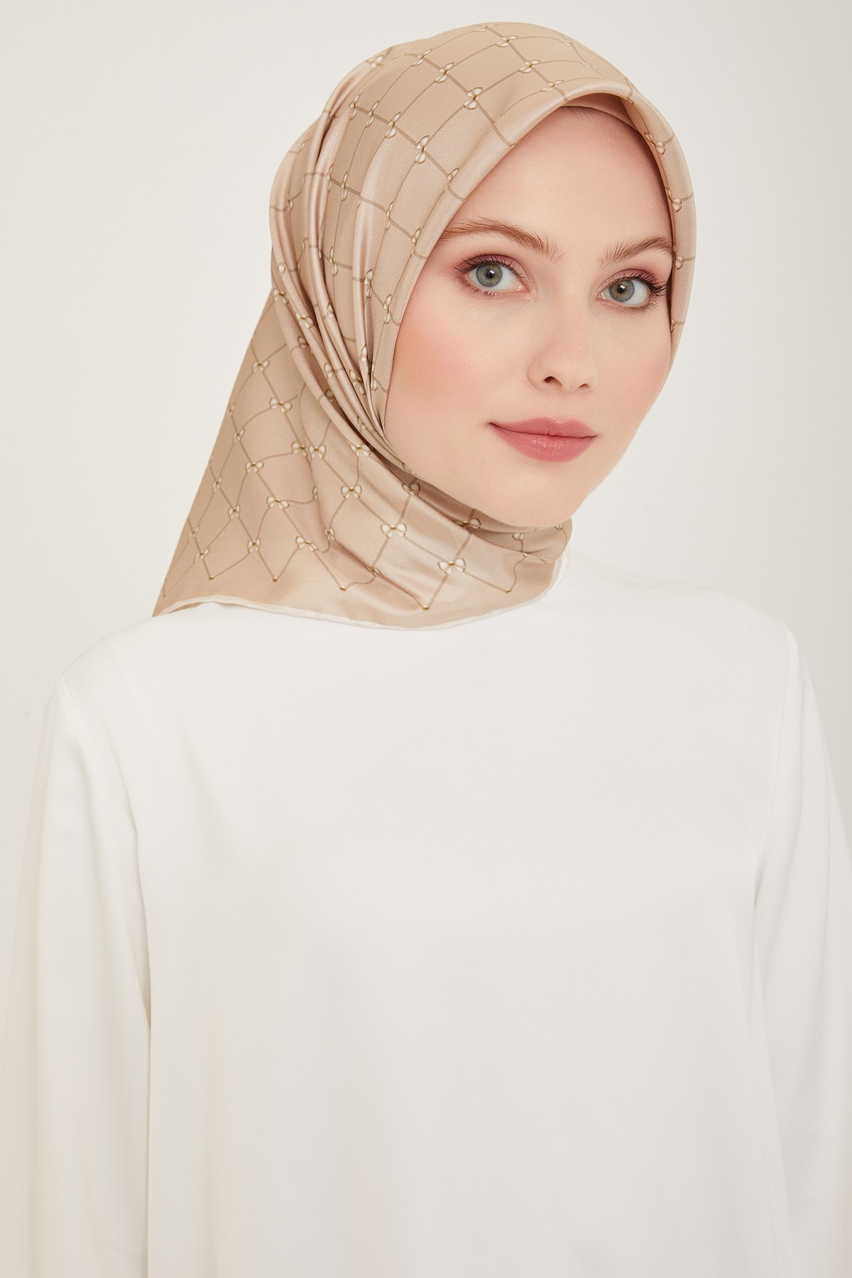 Belli Twill İpek Eşarp 4006D- - Bej-33