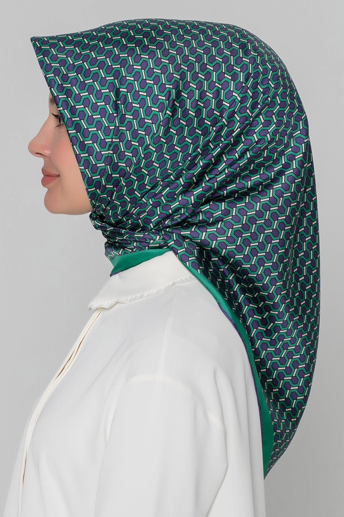 Armine Nostalji Serisi Sura İpek Eşarp 8401DS-90