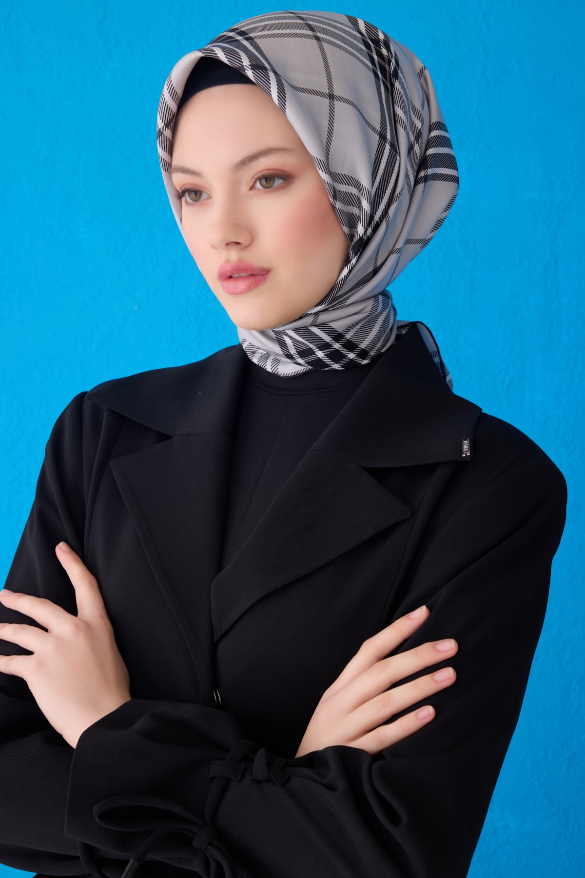 Belli Twill İpek Eşarp 4122D - Gri-Siyah-03