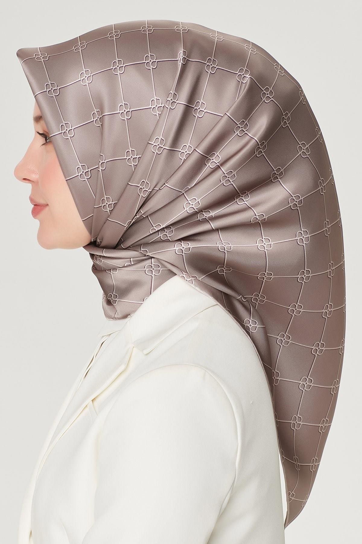 Armine Nostalji Serisi Twill İpek Eşarp 8555D-06