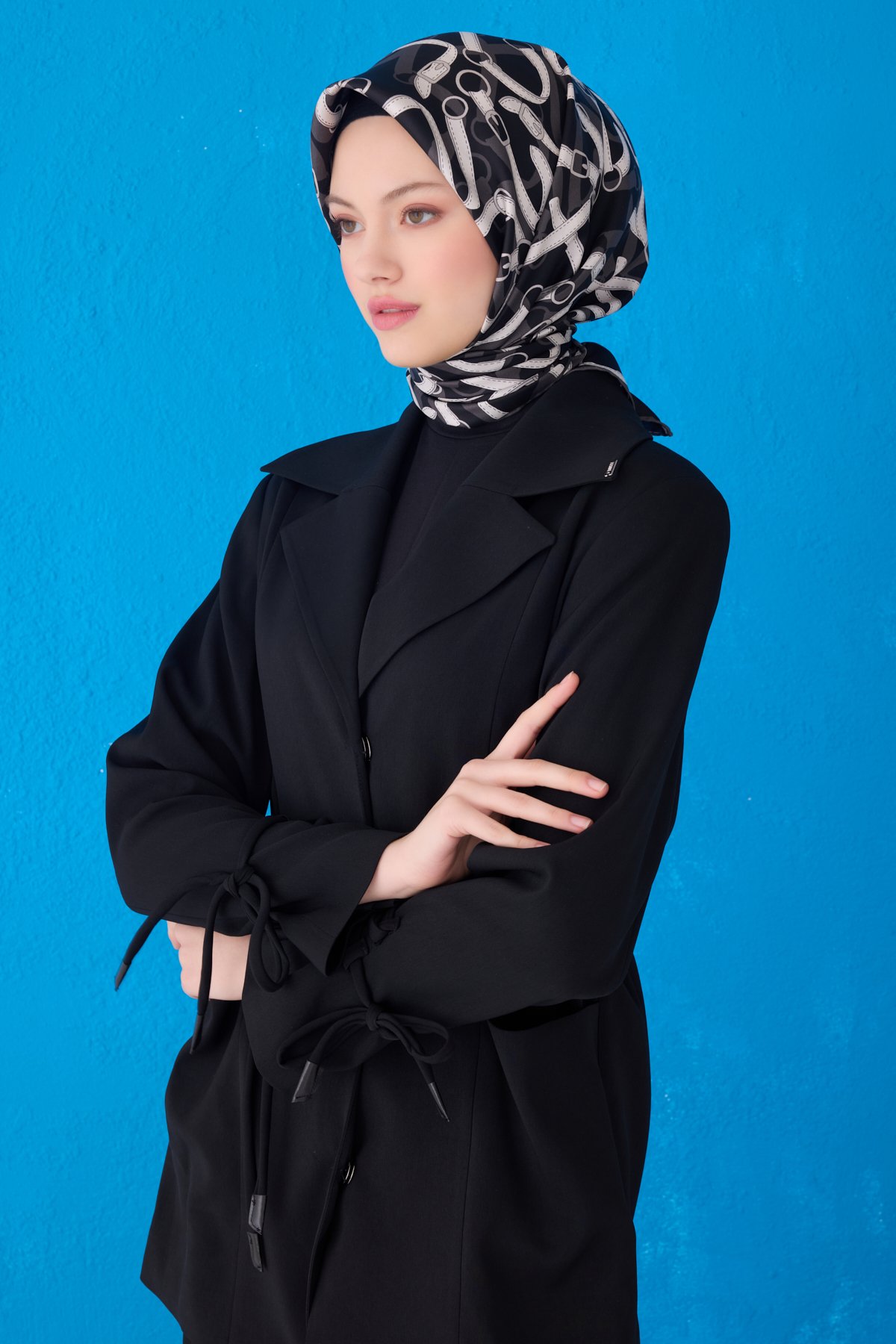 Belli Twill İpek Eşarp 4125D - SİYAH-KREM