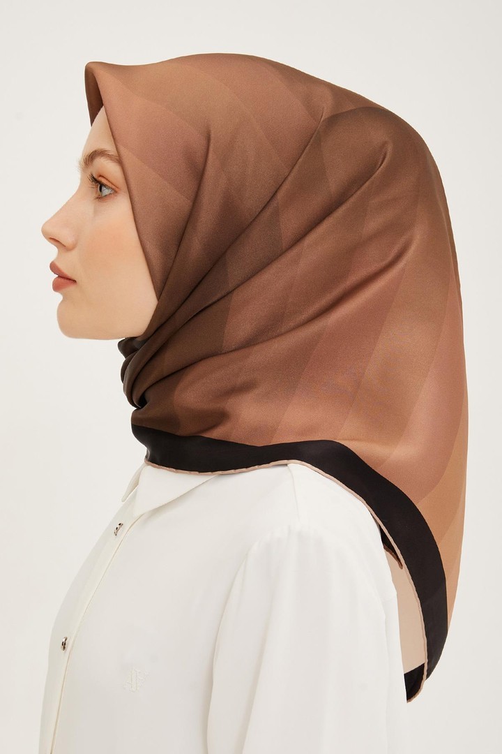 Armine Nostalji Serisi Sura İpek Eşarp 8904DS-08