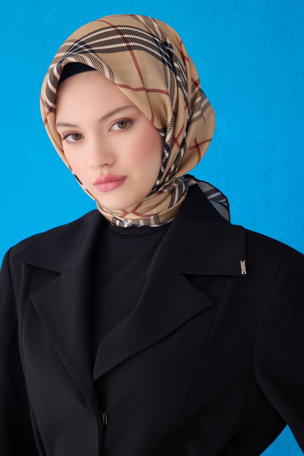 Belli Twill İpek Eşarp 4122D - Dore-Siyah-83