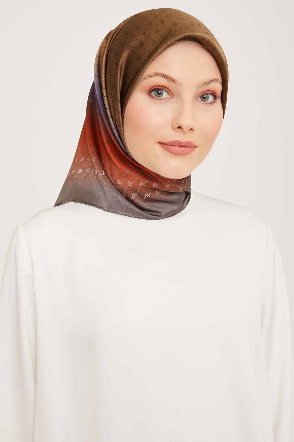 Armine Nostalji Serisi İpek Sura Eşarp 9003DS-33