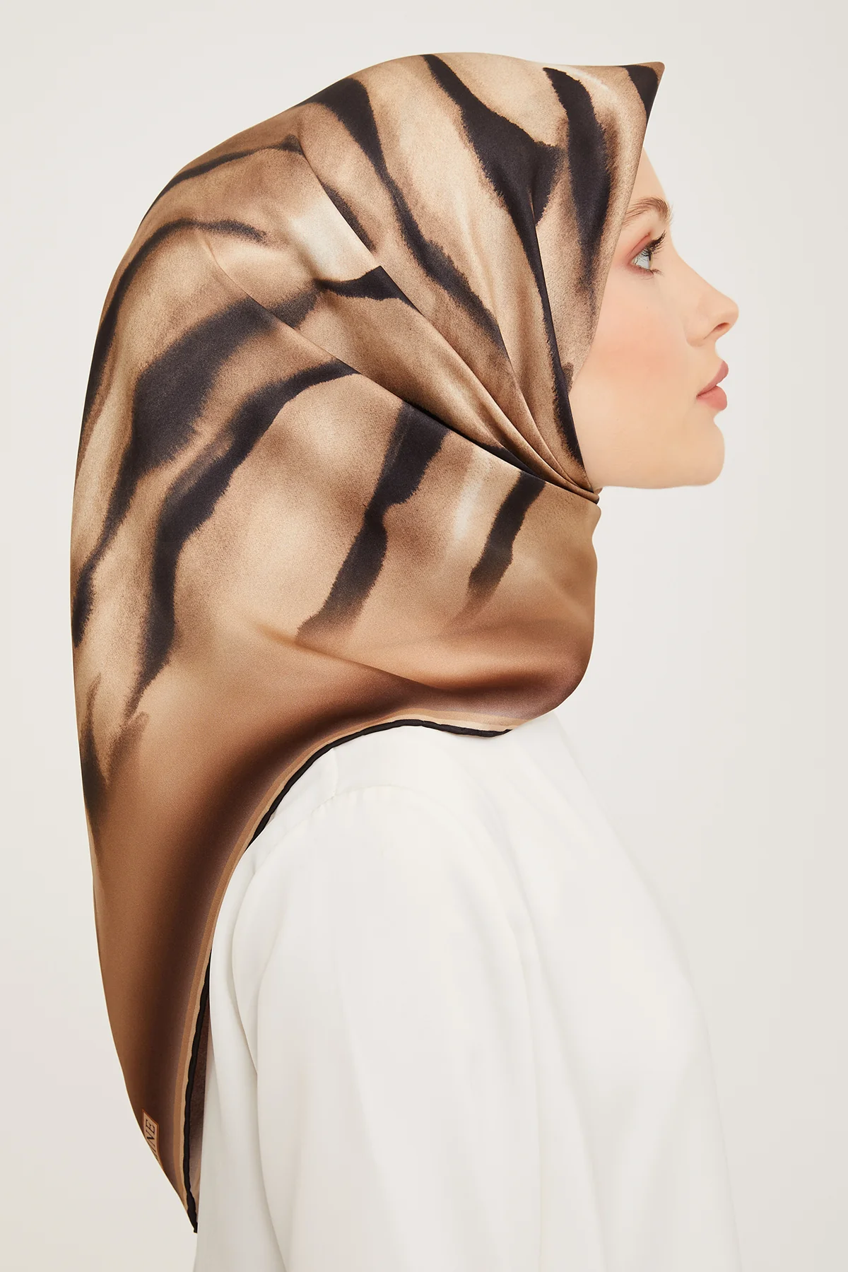 Armine Nostalji Serisi Twill İpek Eşarp 9020D-02