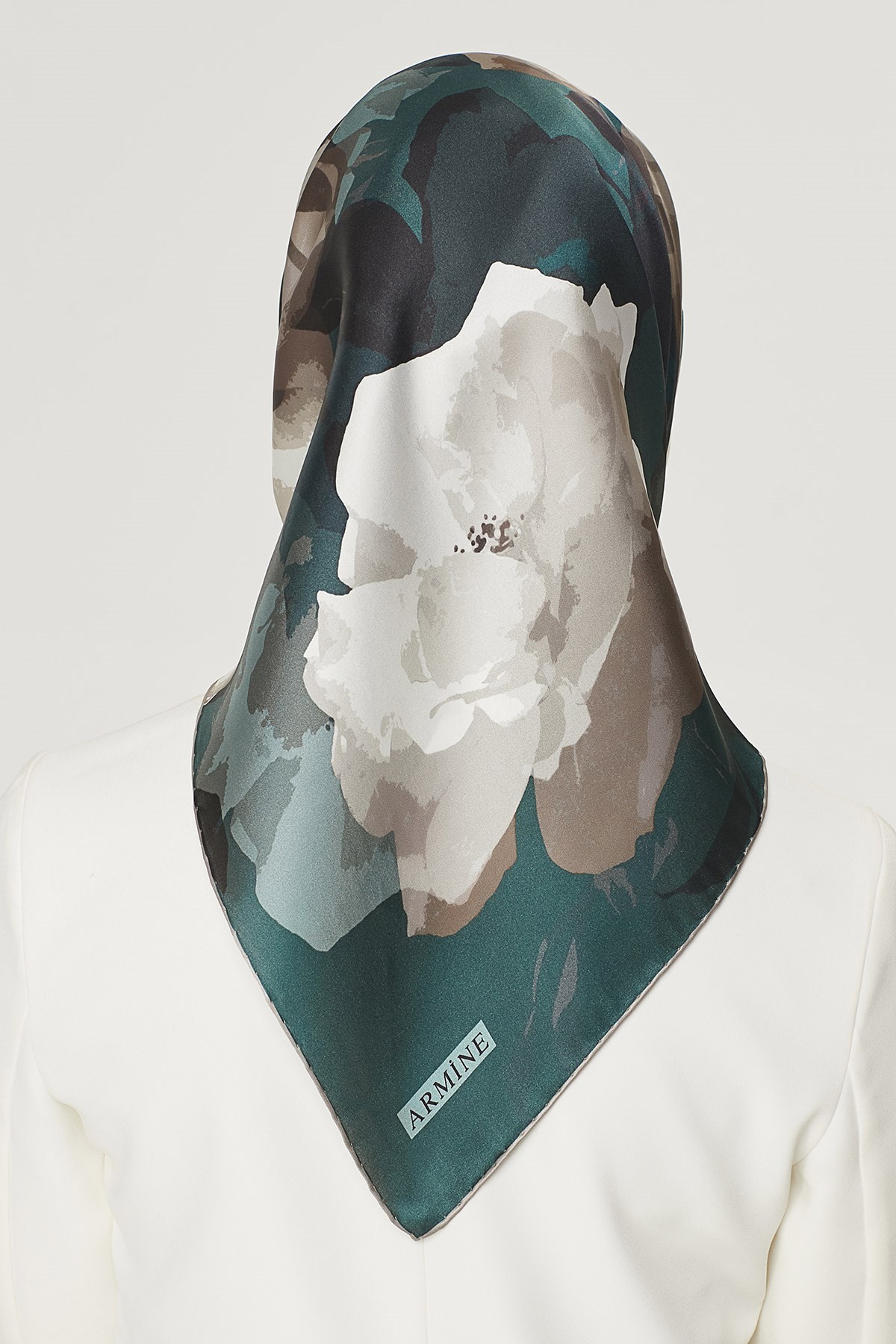 Armine Nostalji Serisi Twill İpek Eşarp 8534D-82