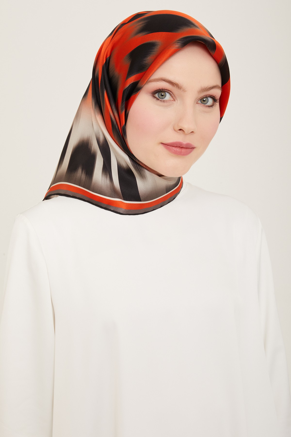 Armine İpek Eşarp Nostalji Sura 9155DS-03