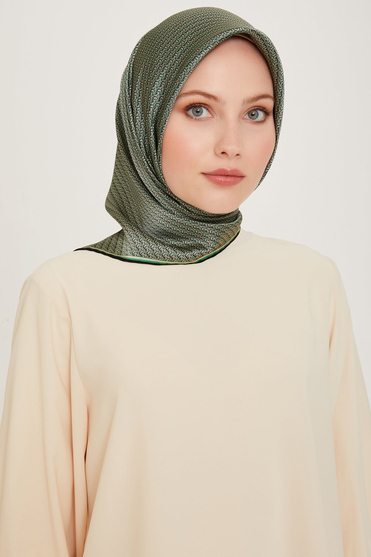 Armine İpek Twill Eşarp 9250D-03