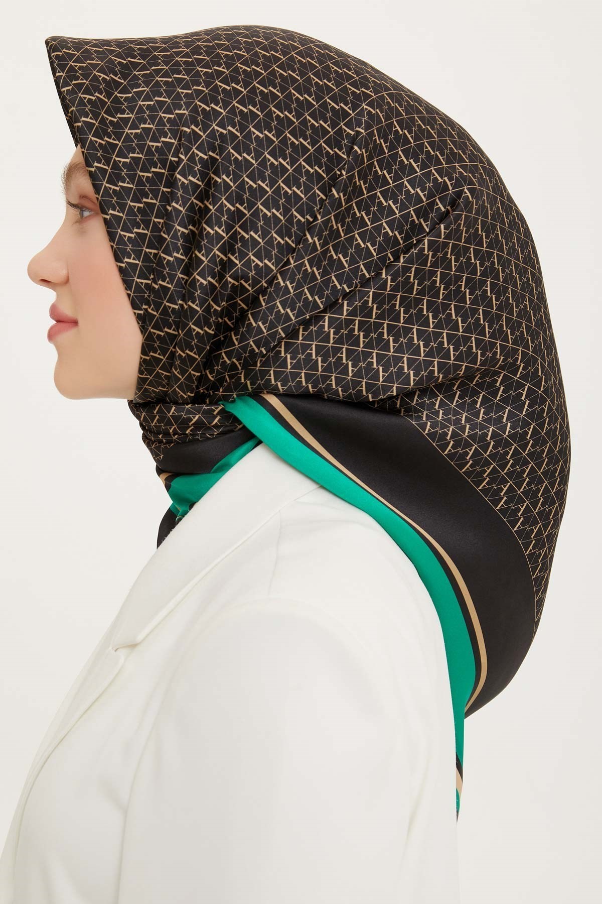 Armine Nostalji Serisi İpek Twill Eşarp 8724D-37
