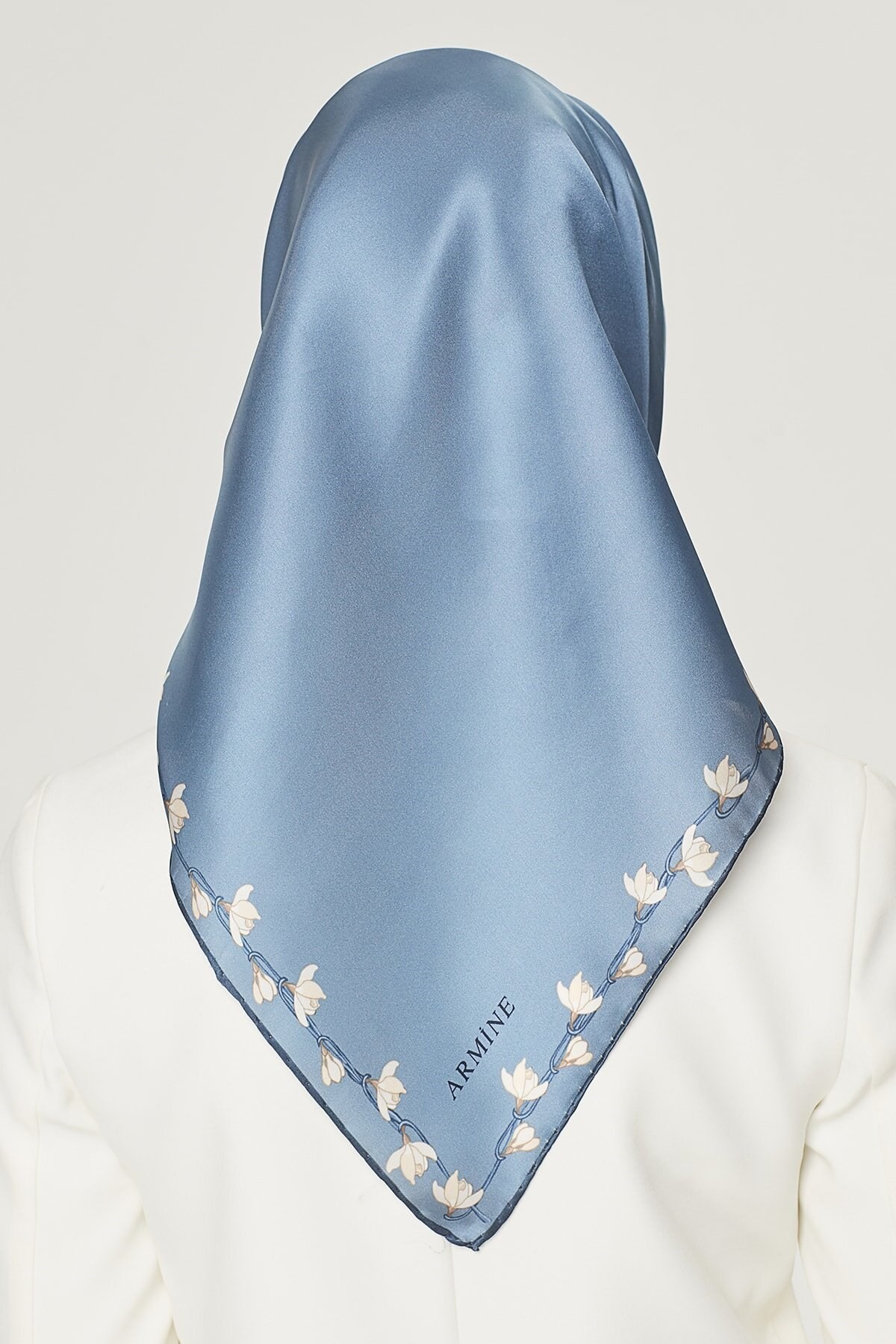 Armine Yeni Sezon 2022 İlkbahar Yaz Serisi %100 İPEK Twill Eşarp 8553D-82