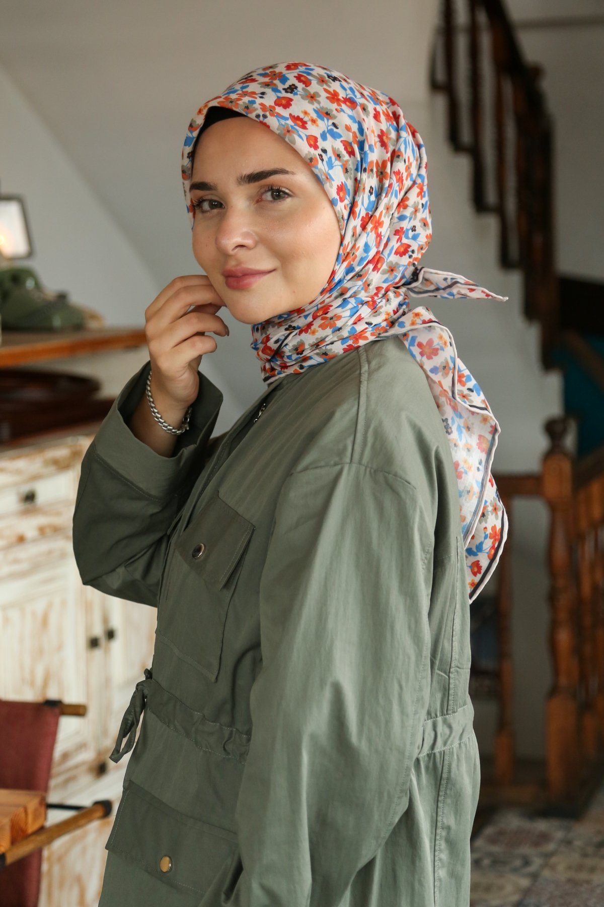 Tesettürnağme Soft Pamuk Eşarp TN2008 - Krem-Kiremit-Mavi-11
