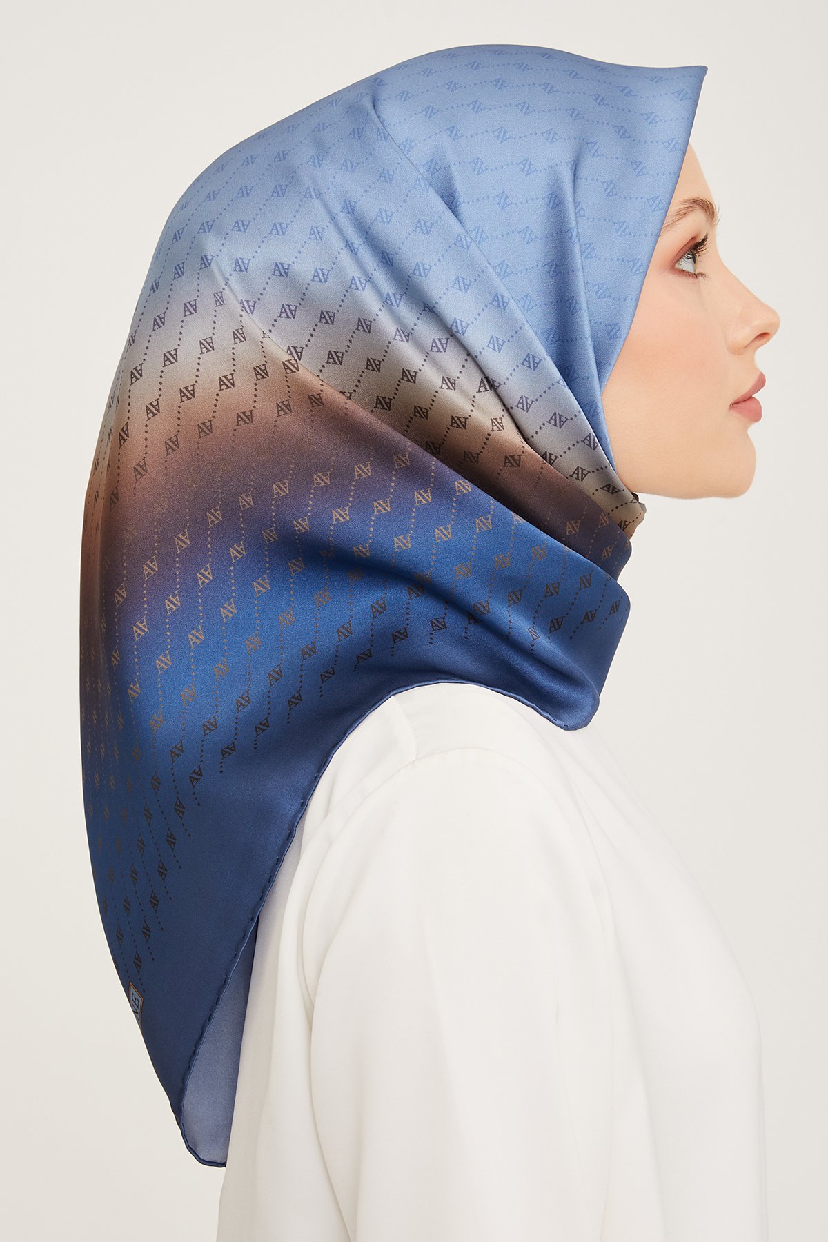 Armine Nostalji Serisi Twill İpek Eşarp 9003D-36