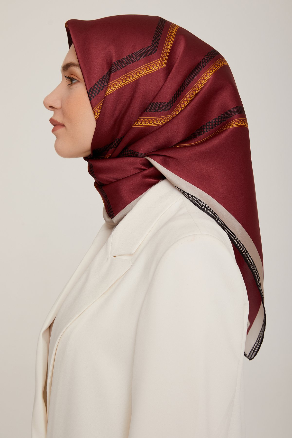 Armine İpek Eşarp Nostalji Sura 8833DS - Bordo-