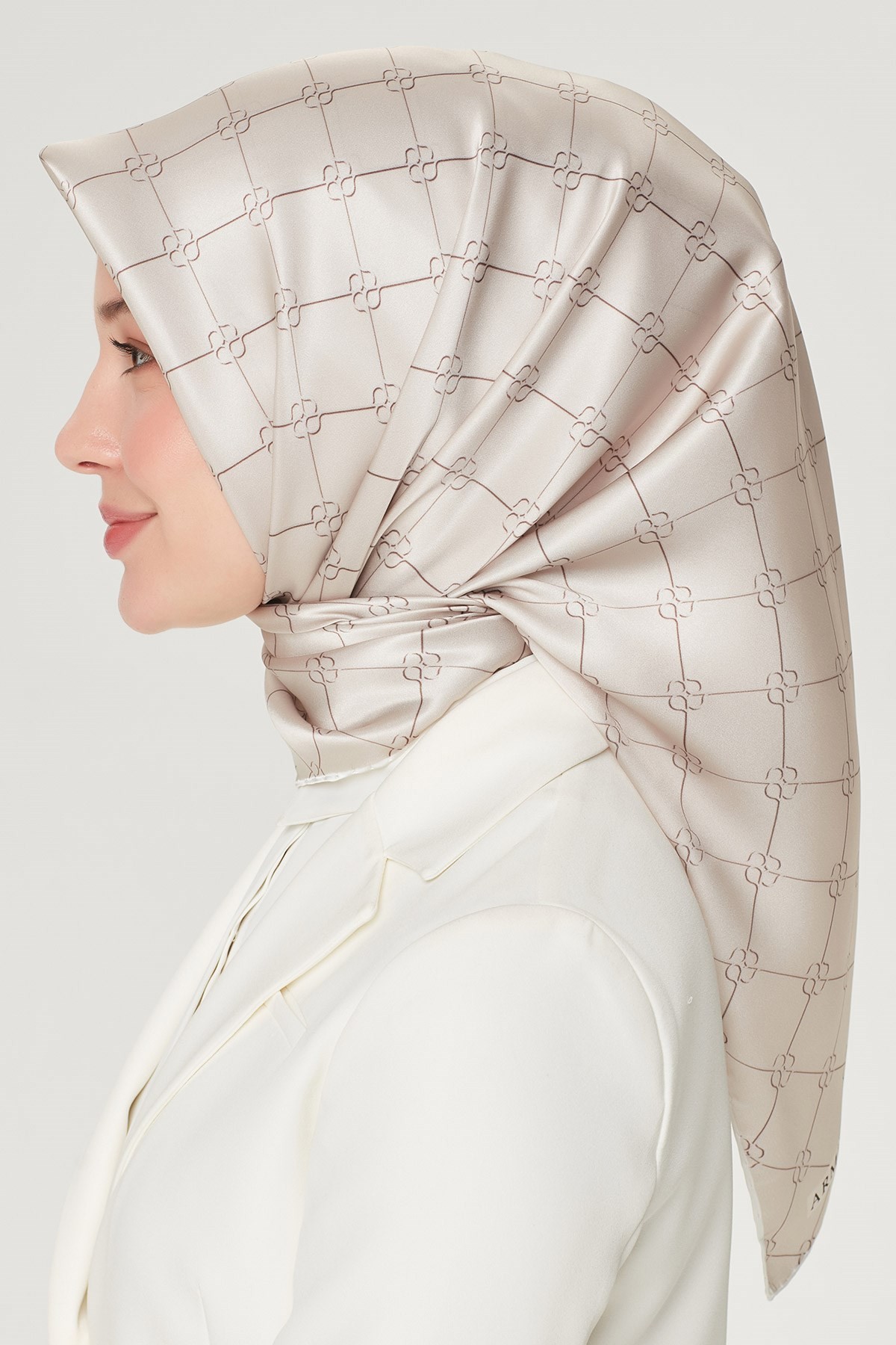 Armine Nostalji Serisi Twill İpek Eşarp 8555D-02