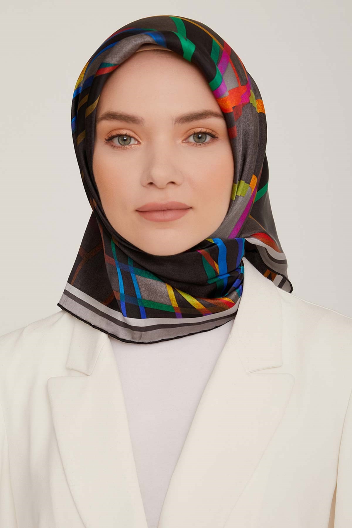 Armine Nostalji Serisi Twill İpek Eşarp 8843D-07