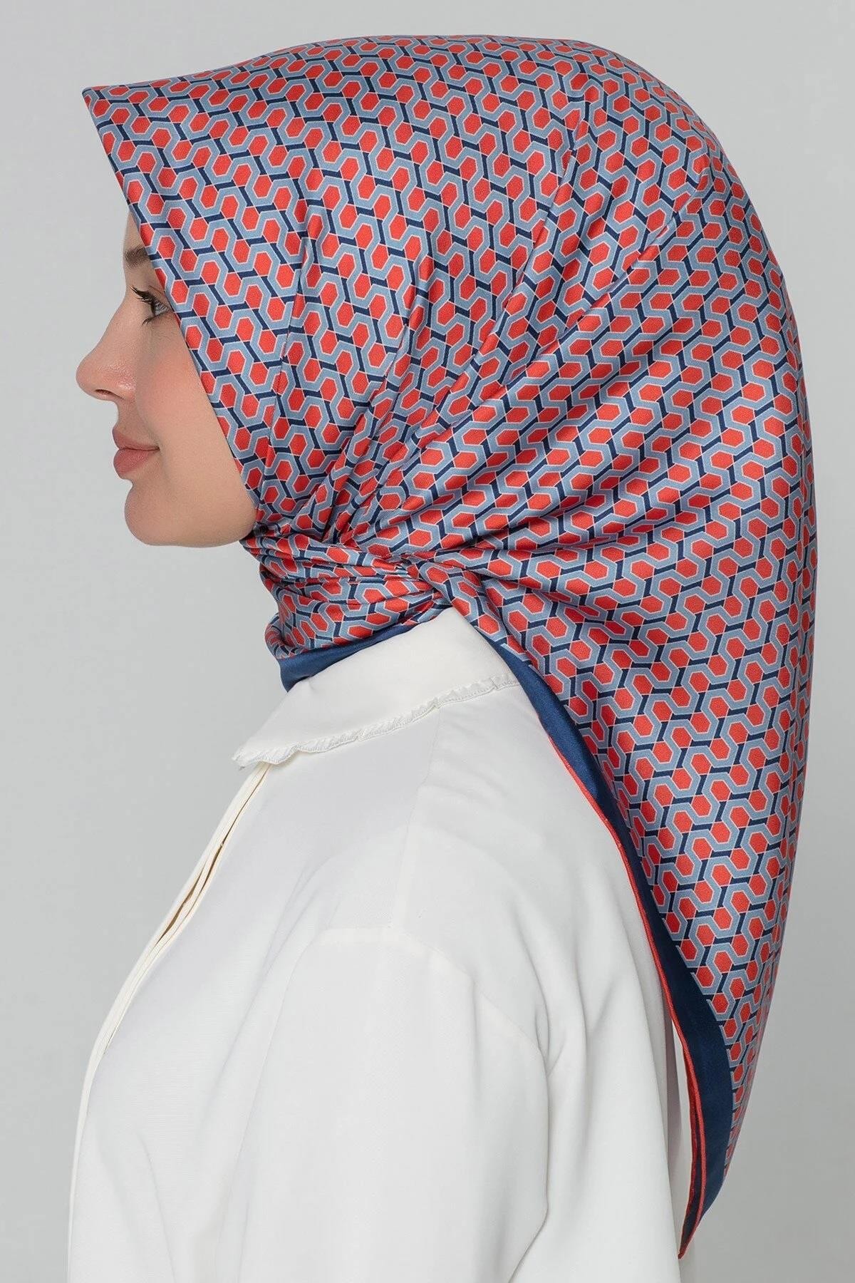 Armine Nostalji Serisi Sura İpek Eşarp 8401DS-31