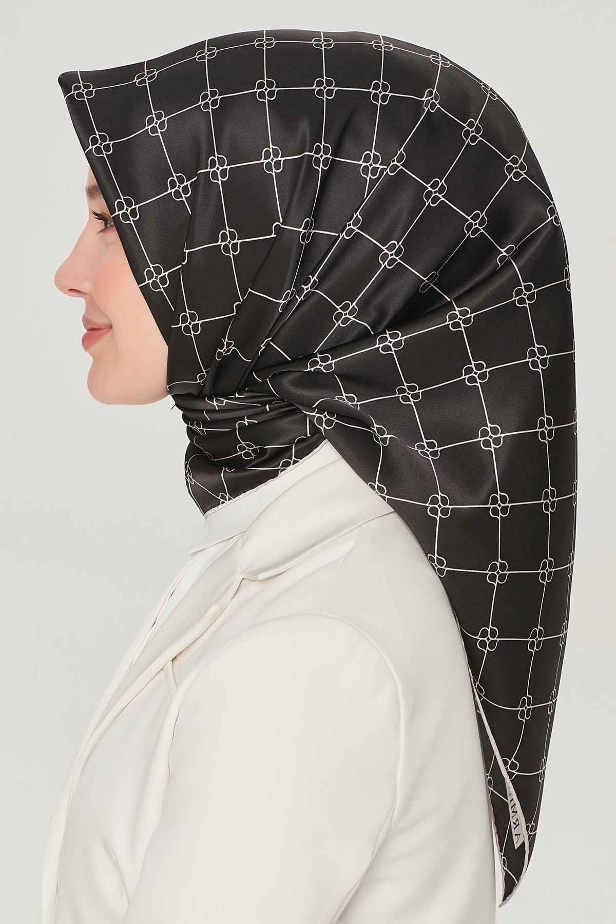 Armine Nostalji Serisi İpek Twill Eşarp 8555D-14