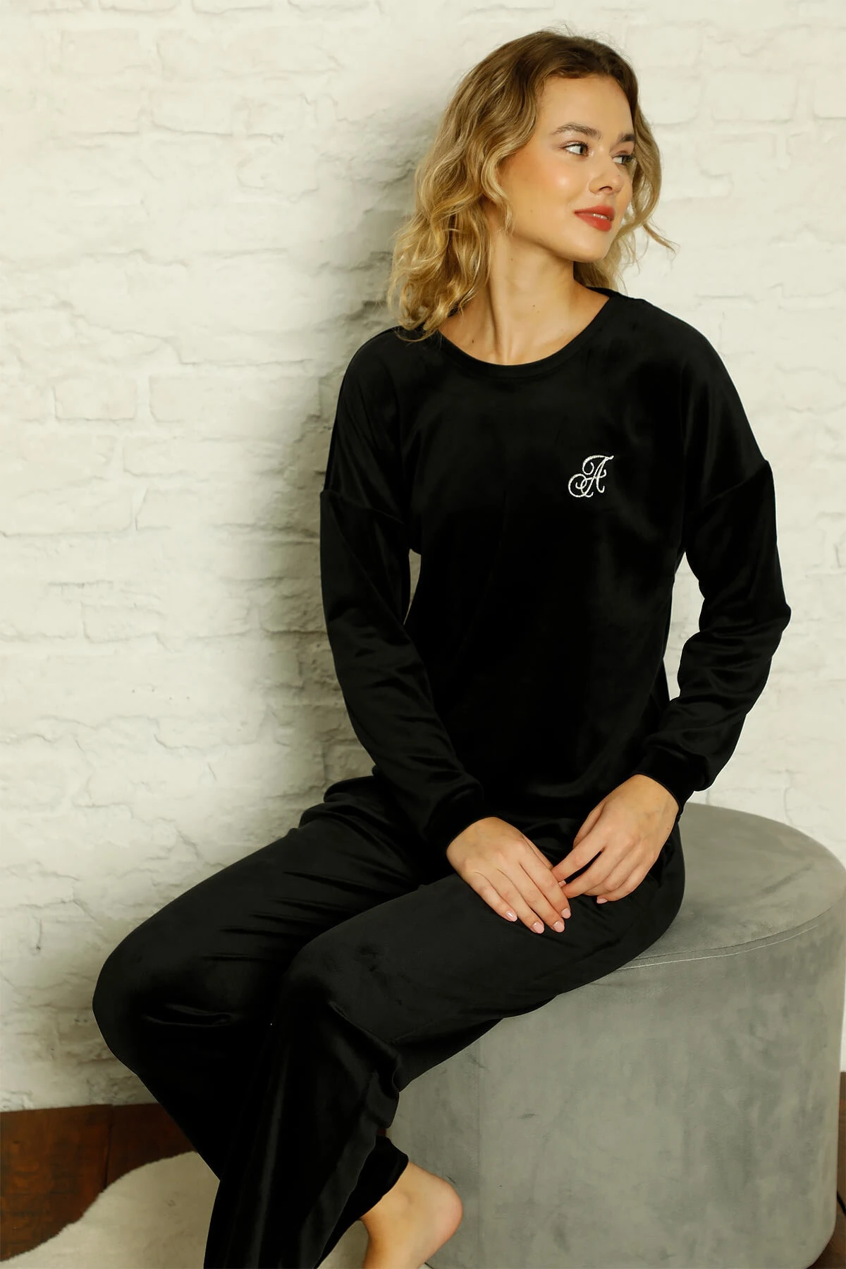 Luxury Velvet Collection İpeksi Kadife Cepli Pijama Takımı - Siyah