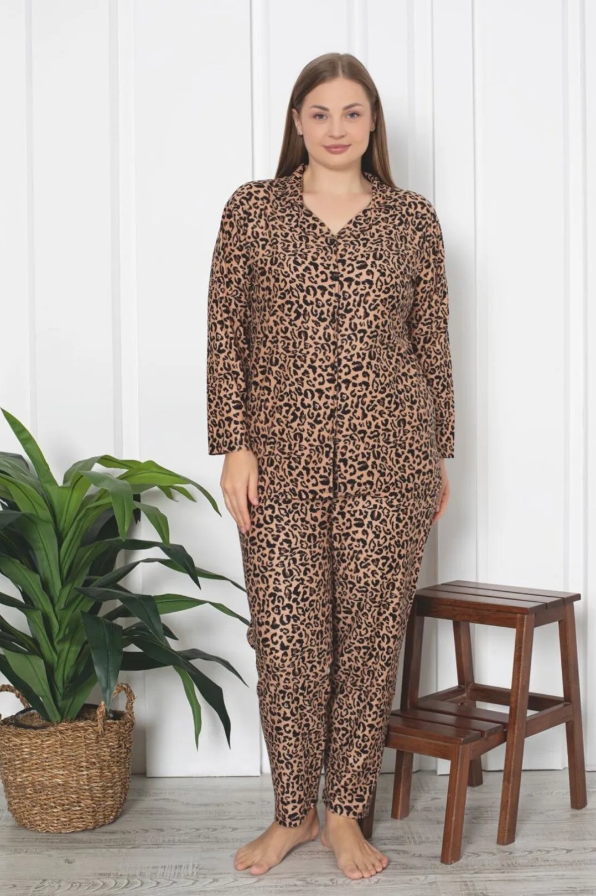 X-Dreamy Büyük Beden Pamuklu Süet Bambu Düğmeli Pijama Takımı - Leopar