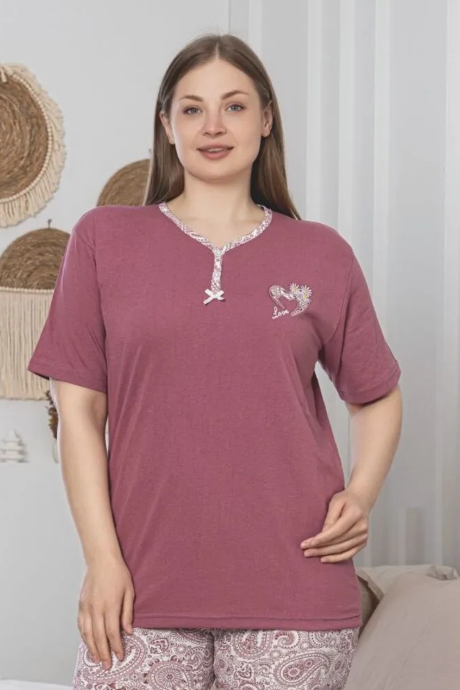 X-Dreamy Büyük Beden Pamuklu Desenli Düğmeli Yaka Kapri Pijama Takımı - Yavruağzı