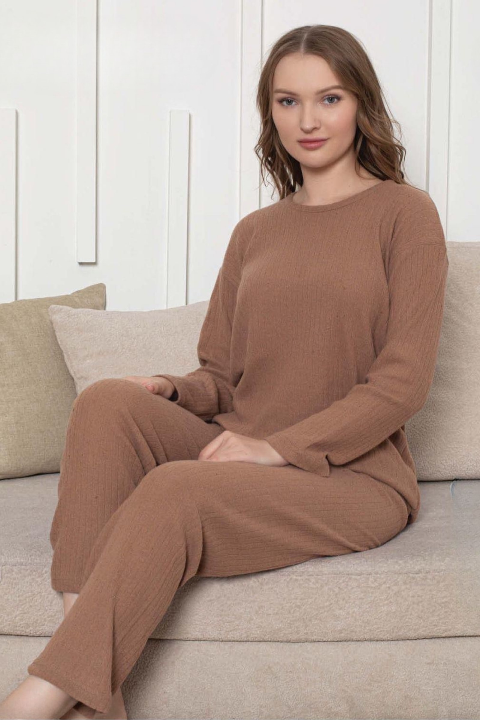 Pamuklu Kalın Kışlık İnterlok Şeritli Uzun Kollu Örme Pijama Takımı - Kahverengi