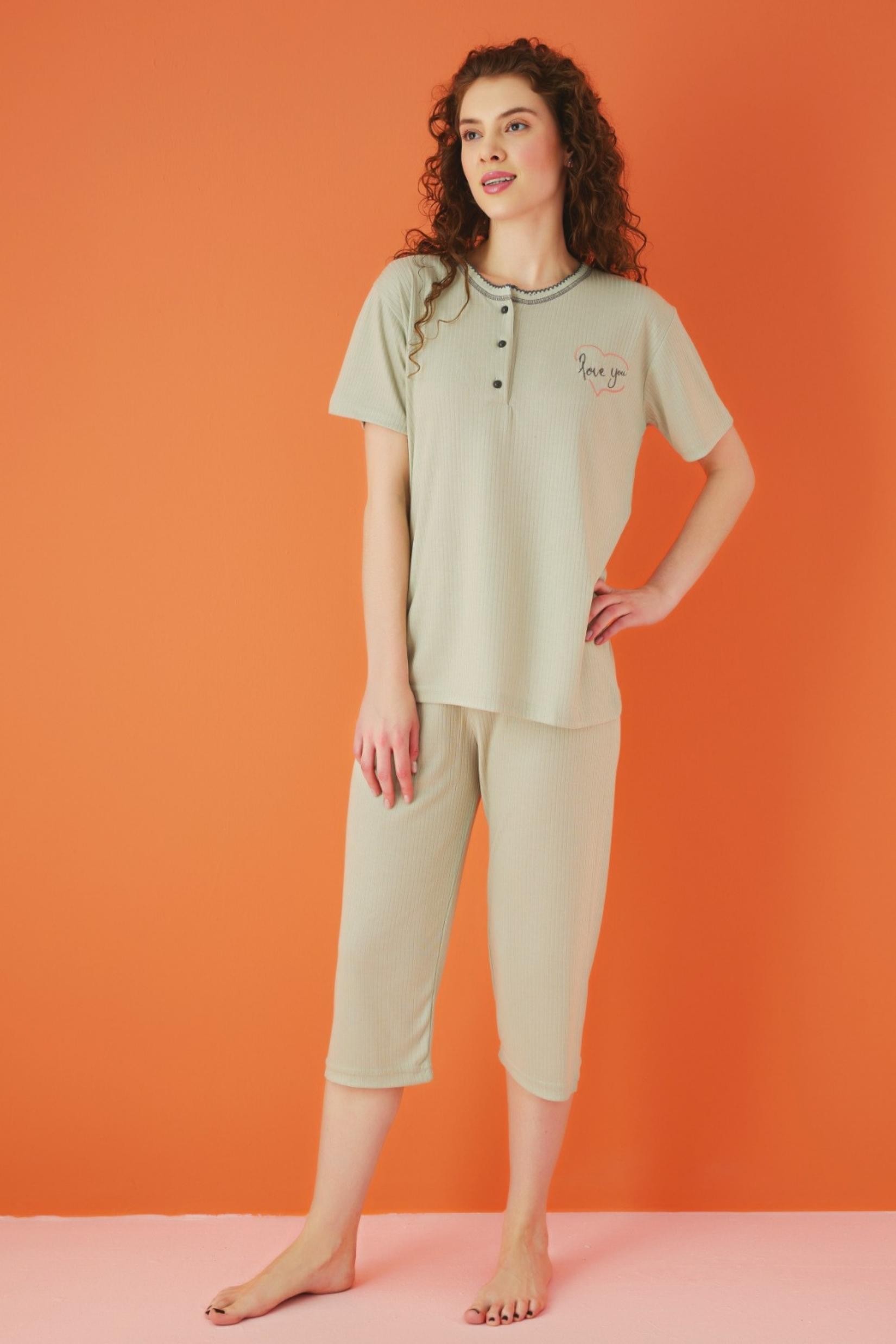 Dreamy Kaşkorse Düğmeli Yaka Kısa Kollu Kapri Bermuda Pijama Takımı